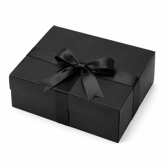 Scatola regalo 30 x 22 x 10 cm in cartone nero con nastro satinato - chiusura con coperchio